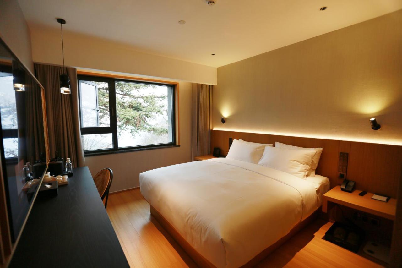 Wudang Mountain The Yew House Hotel Wudangshan Exterior foto